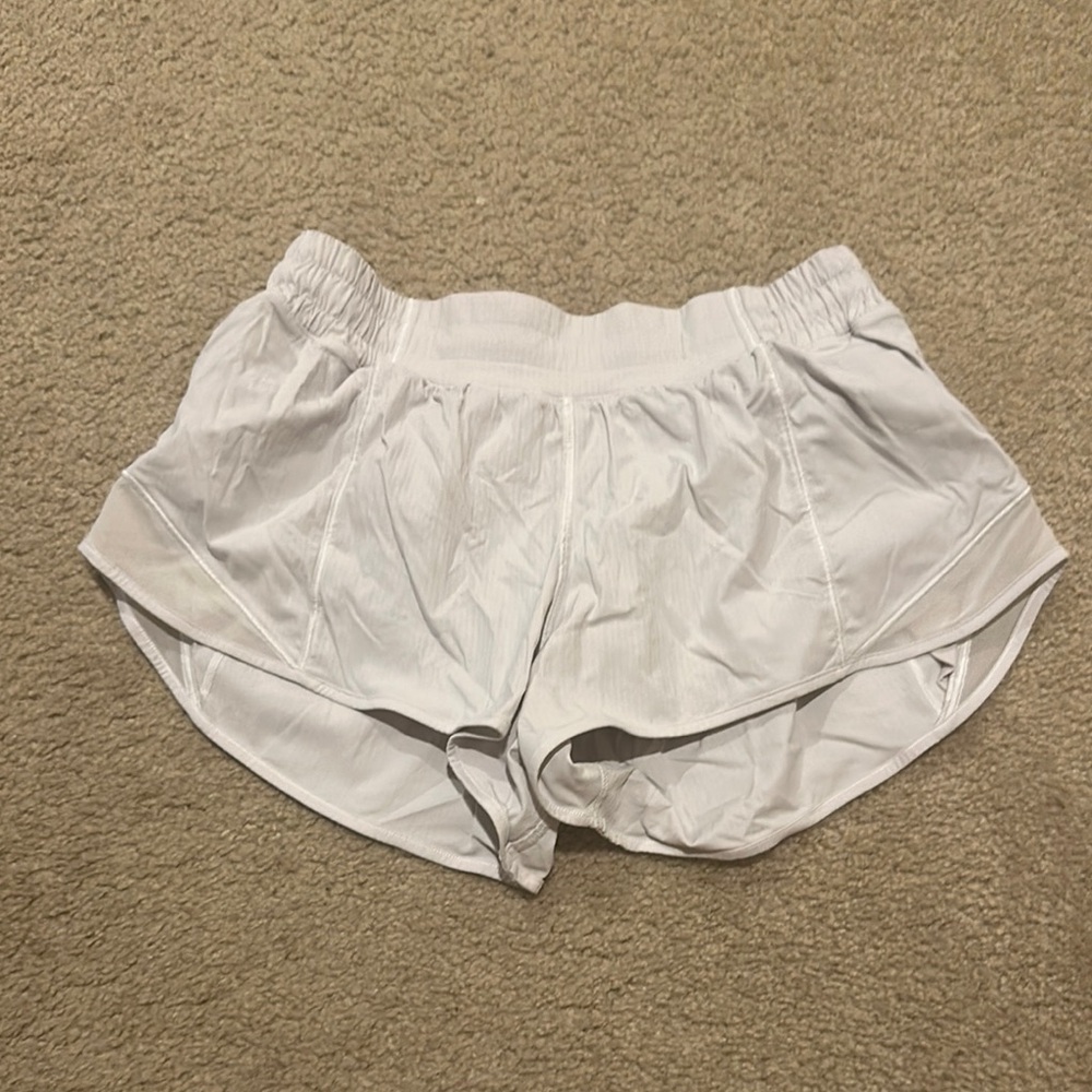 Lululemon Athletica White Athletic Shorts Lightweight Moisture-Wicking
